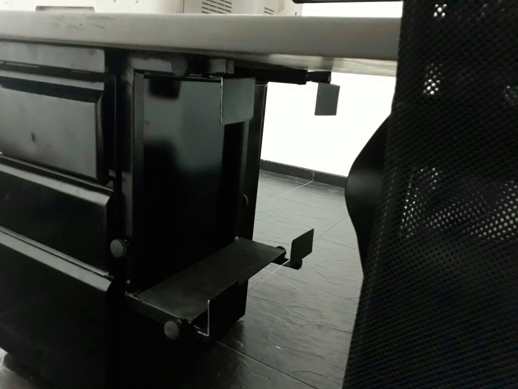Soporte de caja de ordenador bajo mesa o fijación a pared ajustable  88-203mm - Hydrabazaar